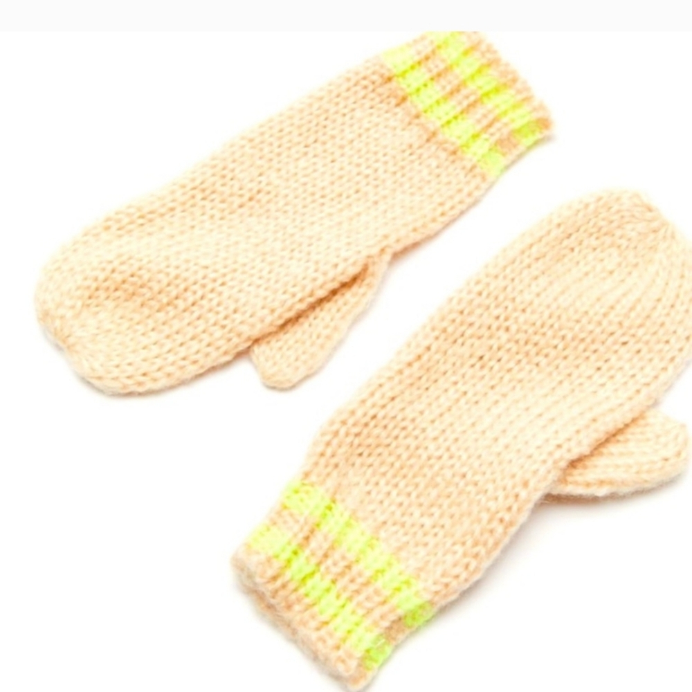 Cozy Cream and Yellow Mittens